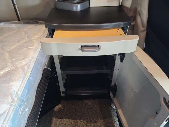 2021 Peterbilt 579 — photo 25