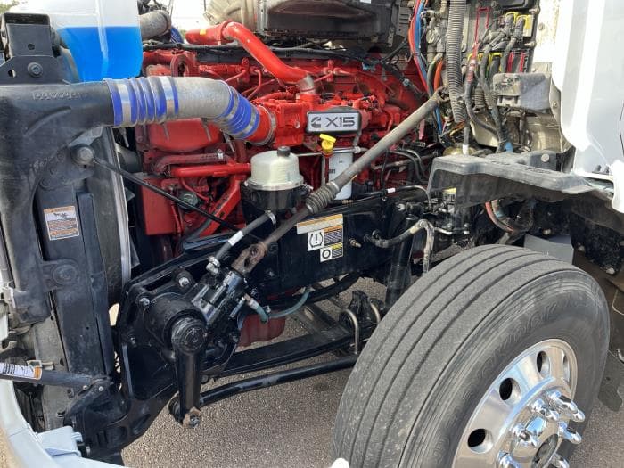 2022 Peterbilt 579 — photo 8