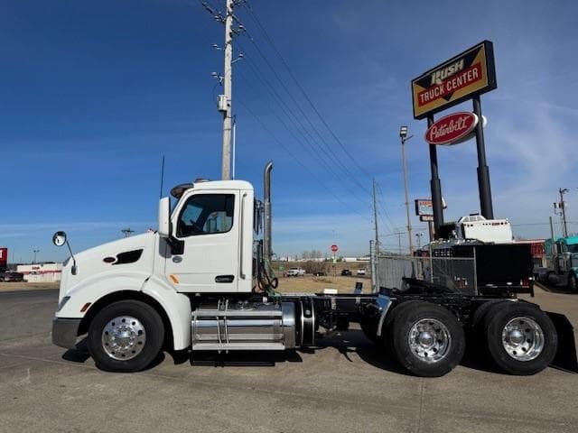 2021 Peterbilt 579 — photo 12