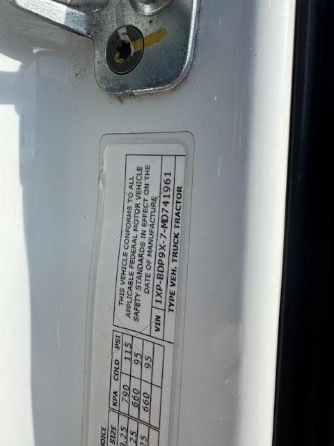 2021 Peterbilt 579 — photo 36