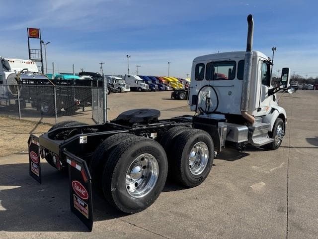 2021 Peterbilt 579 — photo 14