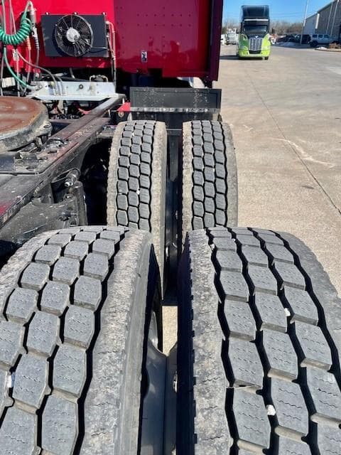 2021 Peterbilt 579 — photo 21