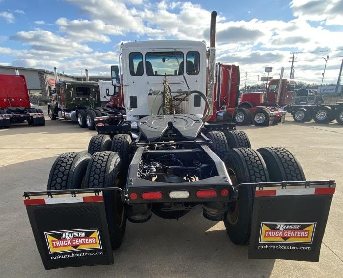 2020 Peterbilt 567 — photo 6