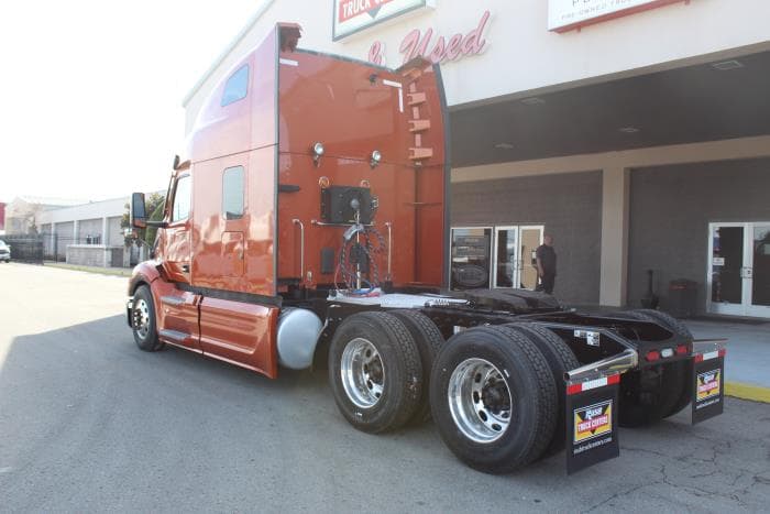 2023 Peterbilt 579 — photo 5