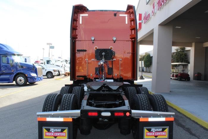 2023 Peterbilt 579 — photo 6