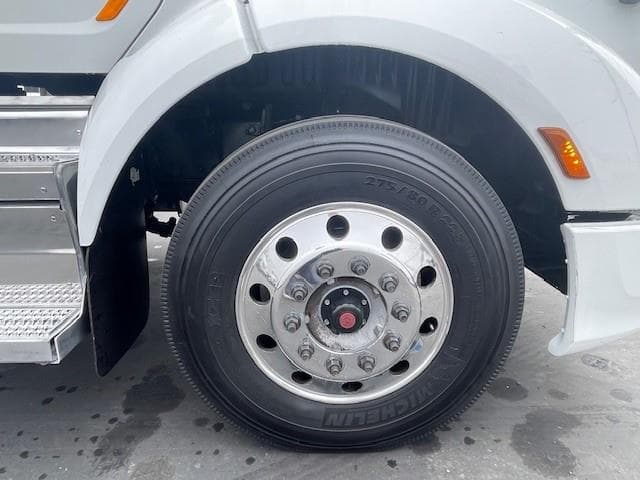 2020 Peterbilt 579 — photo 12