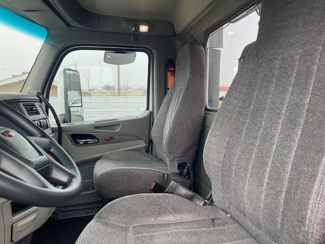 2020 Peterbilt 579 — photo 16