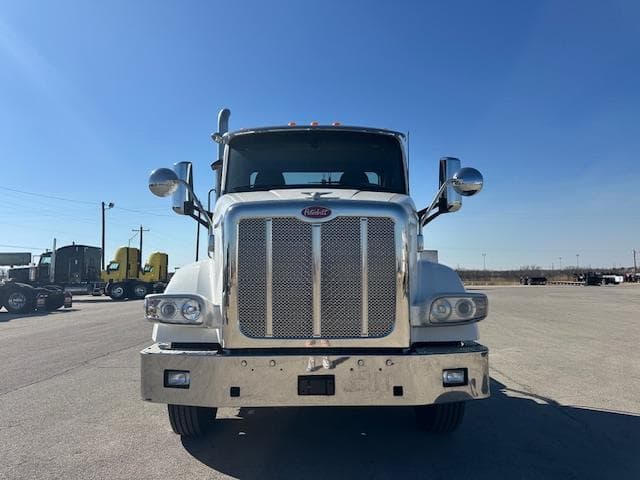 2020 Peterbilt 567 — photo 5