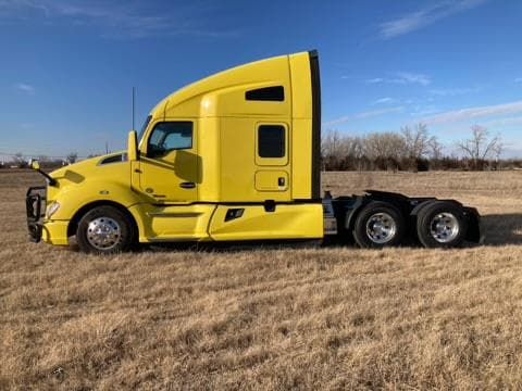 2021 Kenworth T680 — photo 3