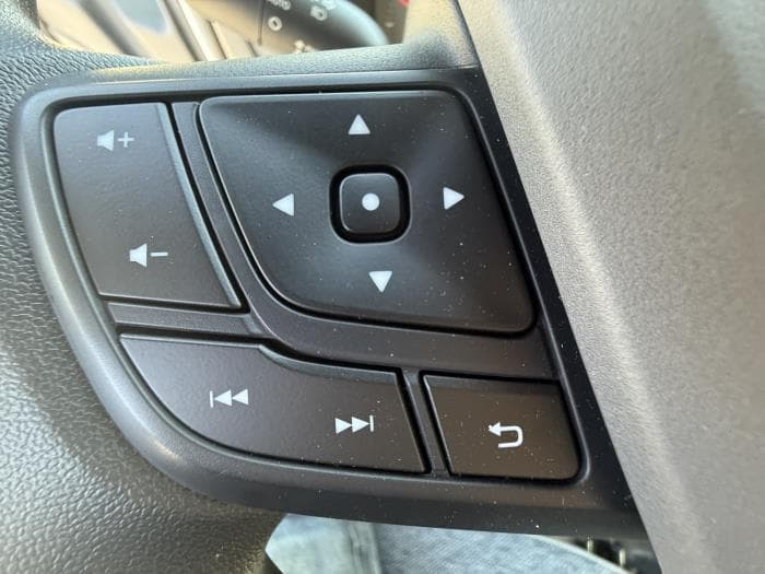 2026 Isuzu NPR — photo 14