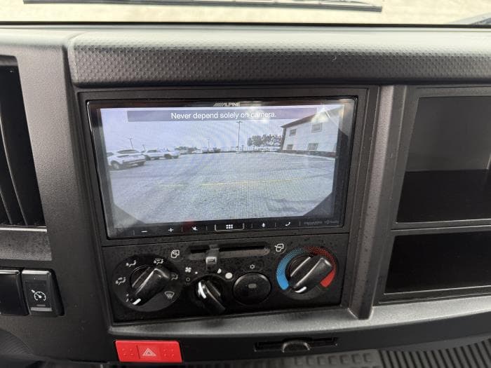 2025 Isuzu NRR — photo 18