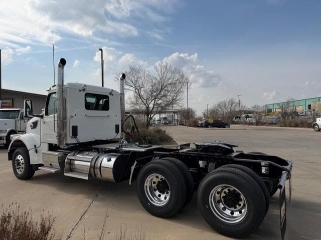 2027 Peterbilt 567 — photo 4