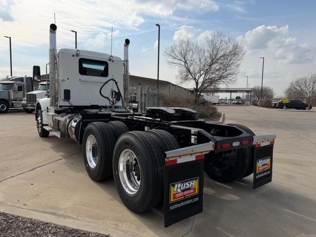 2027 Peterbilt 567 — photo 5