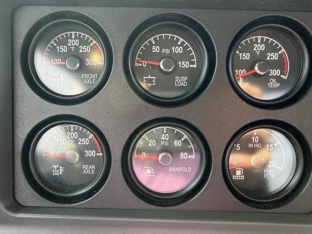 2027 Peterbilt 567 — photo 36