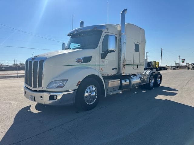 2018 Peterbilt 579 — photo 2