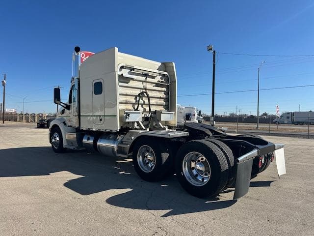 2018 Peterbilt 579 — photo 4