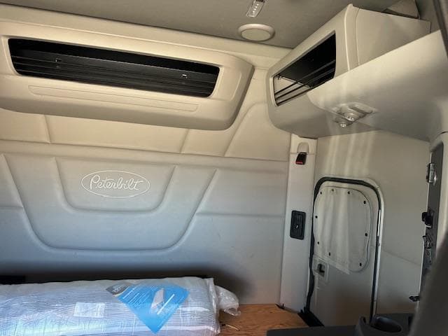 2018 Peterbilt 579 — photo 7
