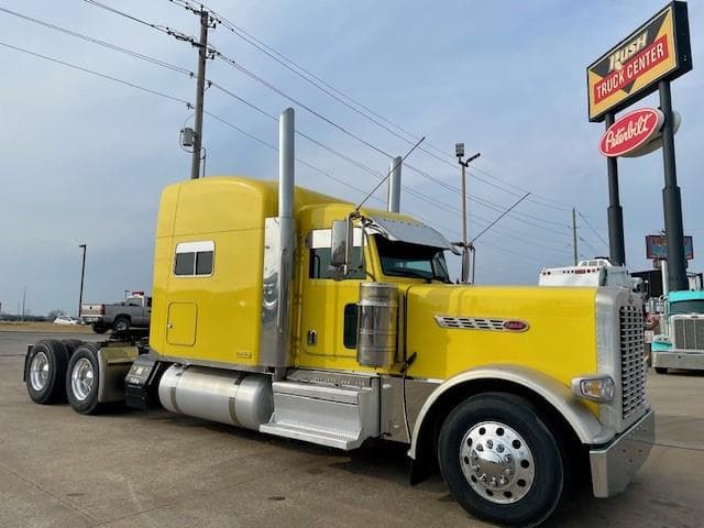2021 Peterbilt 389 — photo 7