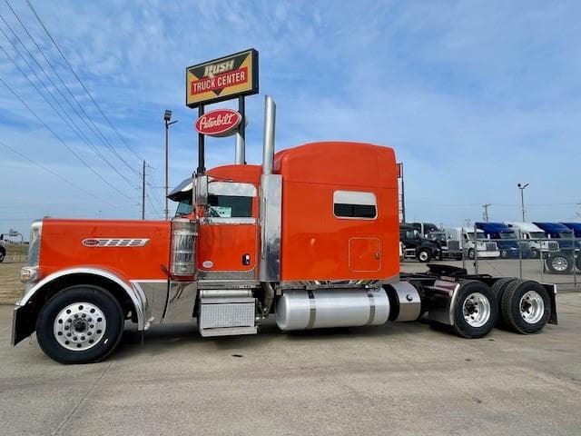2021 Peterbilt 389 — photo 5