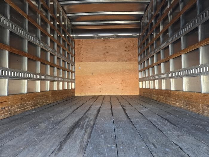 2022 Isuzu NPR — photo 7