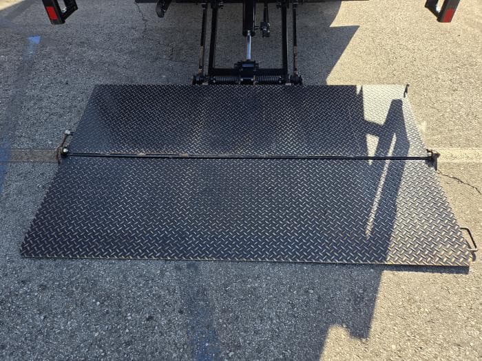 2022 Isuzu NPR — photo 8