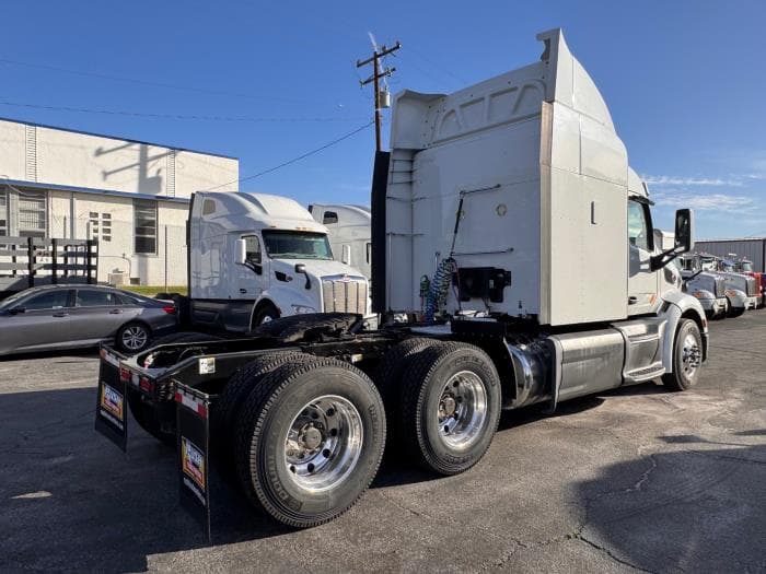 2020 Peterbilt 579 — photo 6
