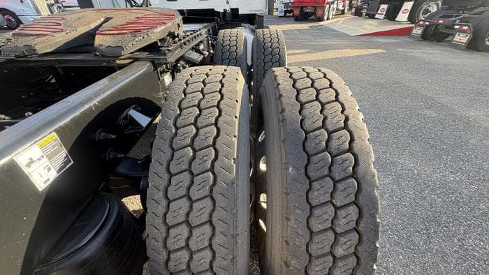 2021 Peterbilt 579 — photo 27