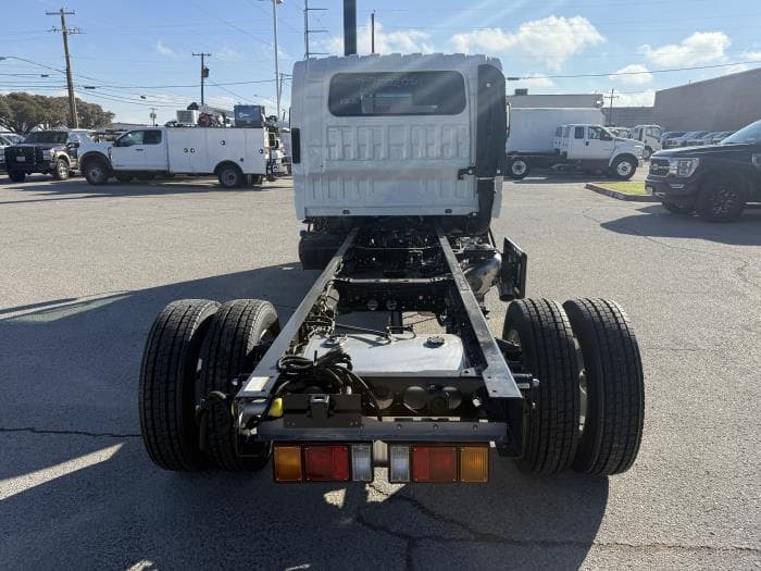 2026 Isuzu NPR — photo 5