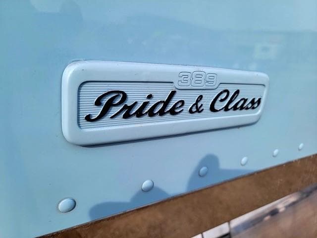 2021 Peterbilt 389 — photo 13