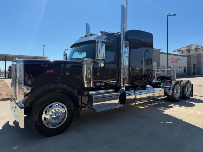 2027 Peterbilt 589 — photo 3