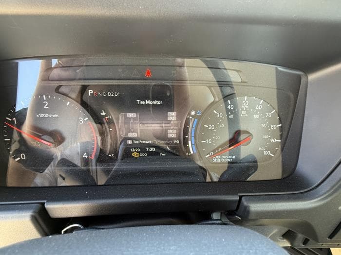 2026 Isuzu NPR — photo 11