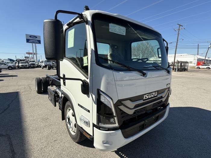 2026 Isuzu NRR — photo 8