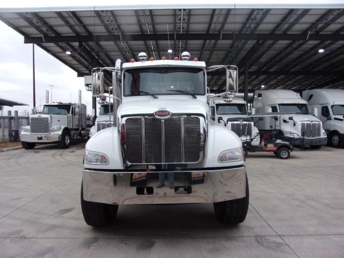 2019 Peterbilt 348 — photo 3