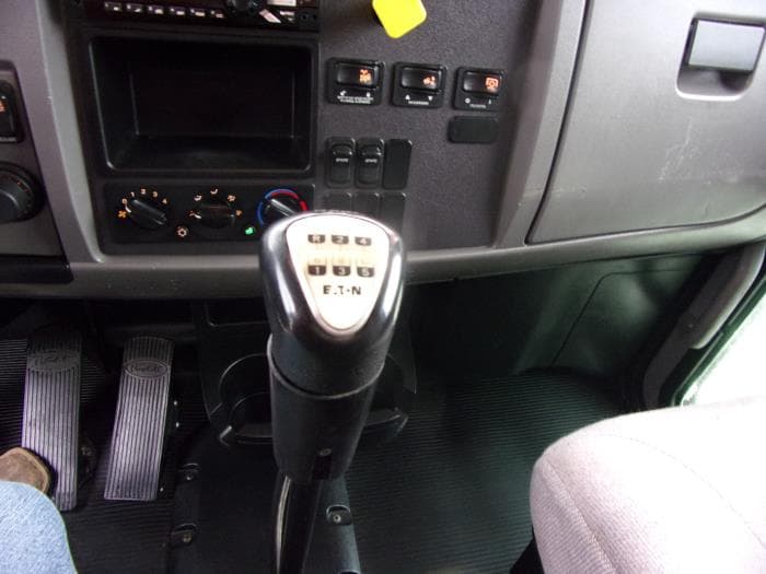 2019 Peterbilt 348 — photo 15