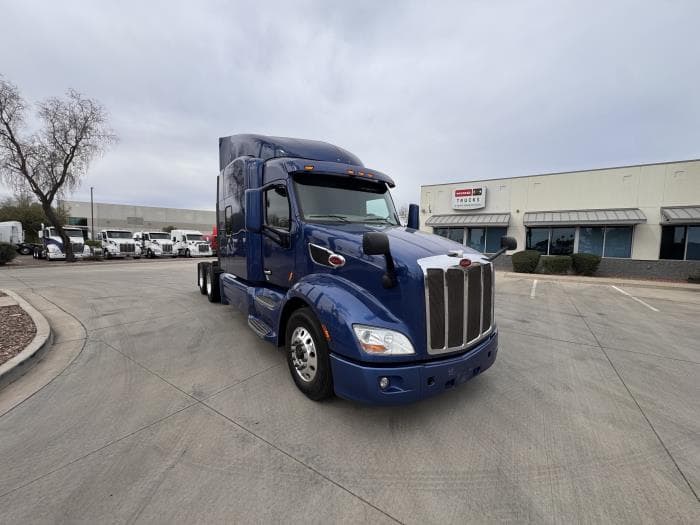 2020 Peterbilt 579 — photo 8