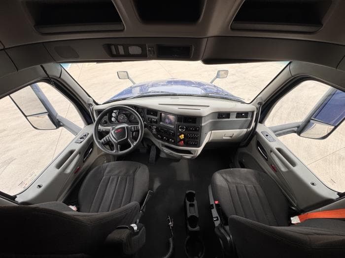 2020 Peterbilt 579 — photo 20