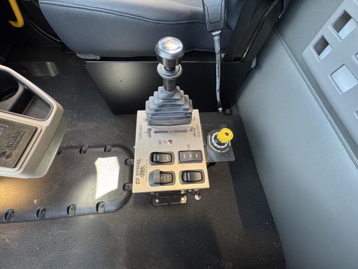 2026 Peterbilt 567 — photo 11