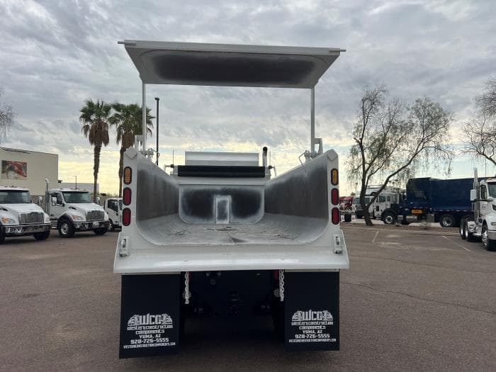 2026 Peterbilt 548 — photo 16