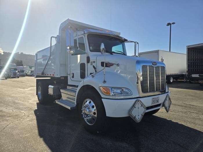 2020 Peterbilt 337 — photo 11