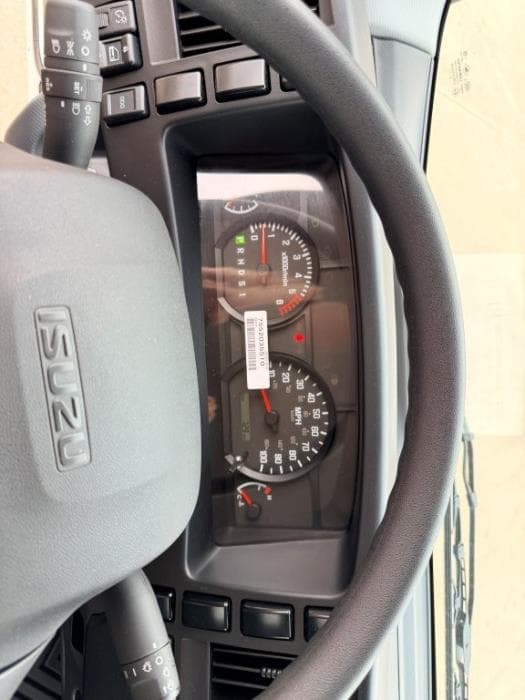 2026 Isuzu NPR — photo 18