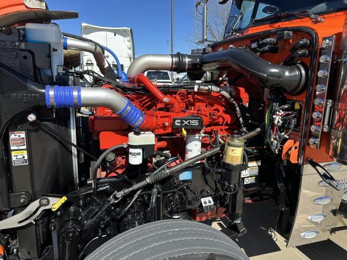 2024 Peterbilt 389 — photo 13