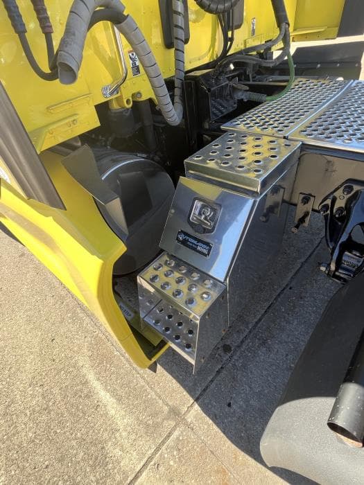 2021 Kenworth T680 — photo 4