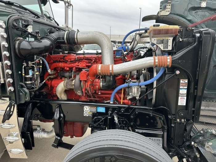 2024 Peterbilt 389 — photo 13
