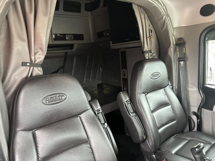 2024 Peterbilt 389 — photo 11