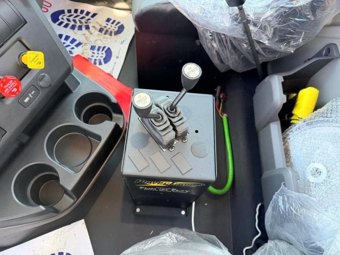 2026 International HX — photo 26