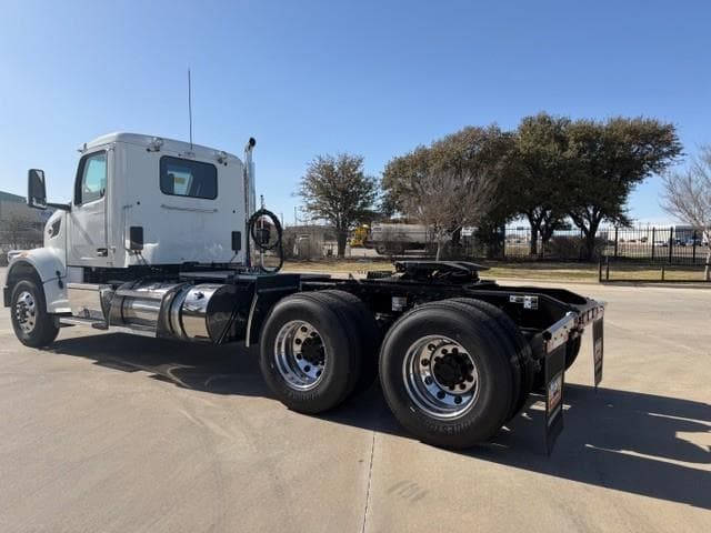 2027 Peterbilt 567 — photo 5