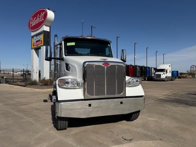 2027 Peterbilt 567 — photo 12