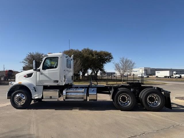 2027 Peterbilt 567 — photo 4