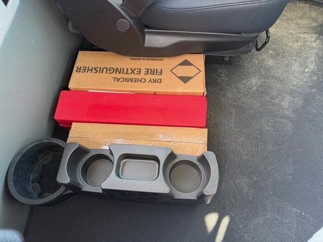 2027 Peterbilt 567 — photo 36