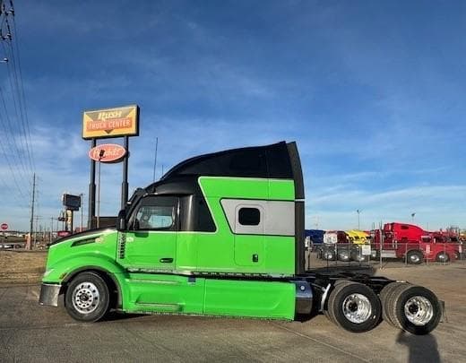 2022 Peterbilt 579 — photo 4